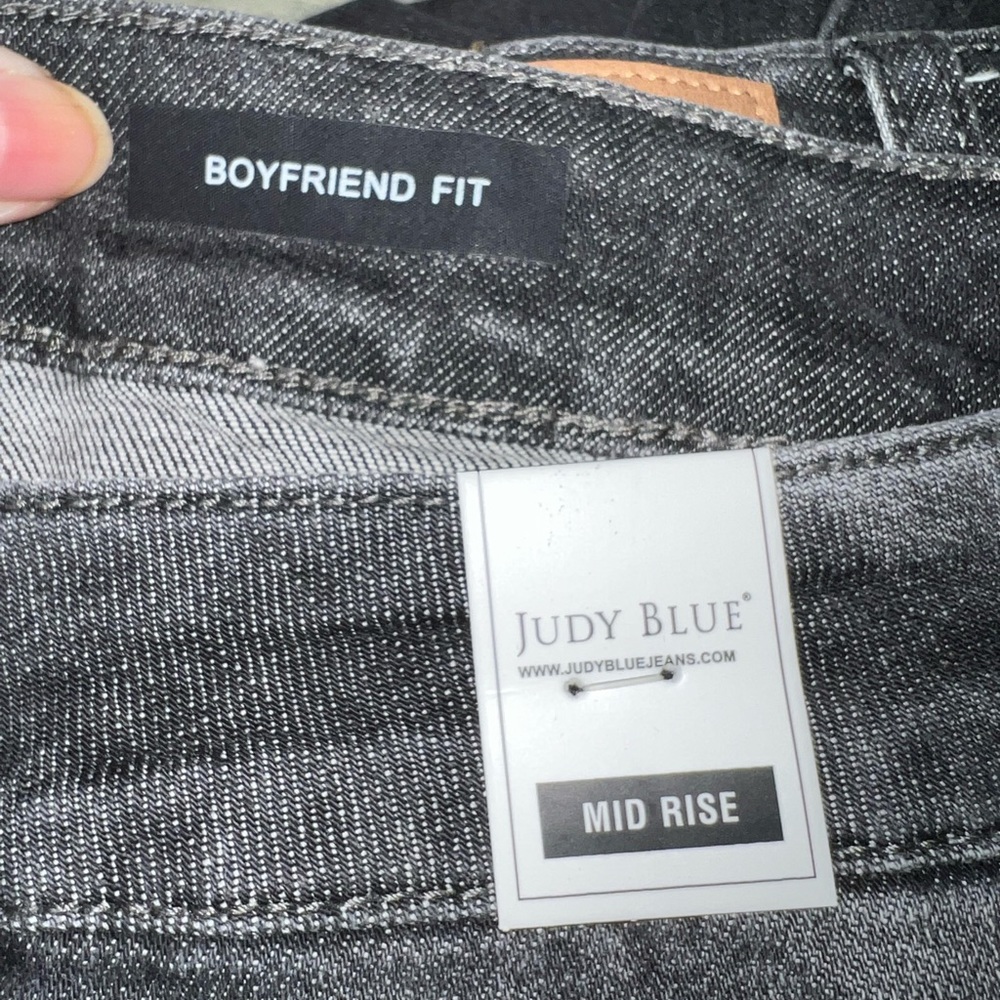 NWT JUDY BLUE Mid Rise Distressed Bleach Splashed  Boyfriend Fit Black Jeans - Picture 7 of 11